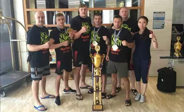 楊曉婷從留歐碩士到職業(yè)經(jīng)紀人搏擊改變我的人生